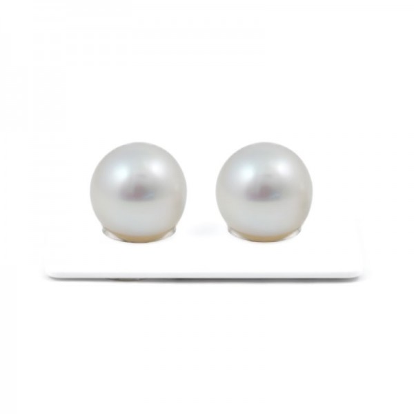 AAA Natural Freshwater Pearl, 11.0 - 12.0 mm AAA Natural Freshwater Pearl, 11.0 - 12.0 mm