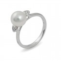 Ring in white gold 750 with Akoya sea pearls and diamonds