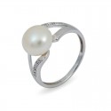 Ring from 925 sterling silver with natural pearls