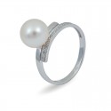 Ring from 925 sterling silver with natural pearls
