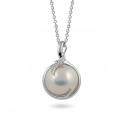 14ct white gold pendant with Mabé pearls and diamonds