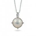 14ct white gold pendant with Mabé pearls and diamonds