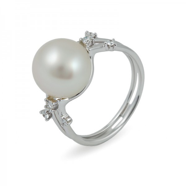 Ring in white gold 750 with sea pearls and diamonds