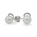Earrings from 14 karat gold with Akoya sea pearls and diamonds