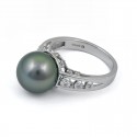Ring from 14 karat white gold with Tahiti sea pearls