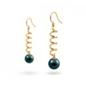 Earrings from 14 karat yellow gold with natural pearls