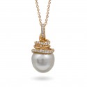 Gold pendant 750 with pearls of the southern seas and diamonds