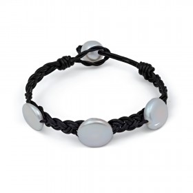 Baroque leather bracelet with freshwater pearls