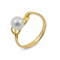 Ring from 14 karat gold with natural pearls
