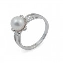 Кольцо из белого золота 750 пробы с натуральным жемчугом