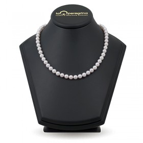 Necklace made of natural Akoya sea pearls 8.5 - 9.0 mm