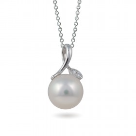 18-karat white gold pendant with sea pearls and diamonds
