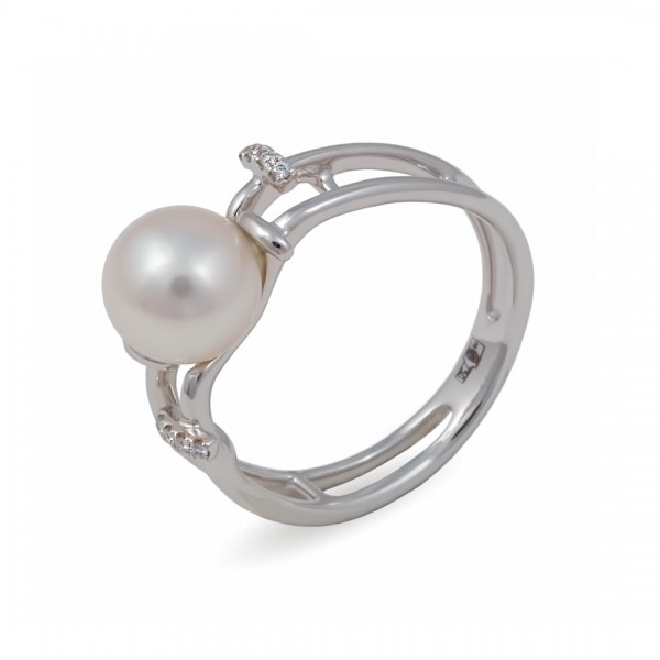 Ring in gold 750 with Akoya sea pearls and diamonds