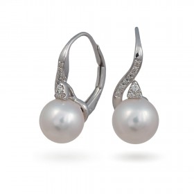 Earrings from 14 karat white gold with Akoya sea pearls and diamonds