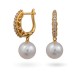 18-carat white gold earrings with Akoya sea pearls and diamonds