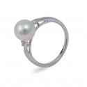 Ring in white gold 750 with Akoya sea pearls and diamonds