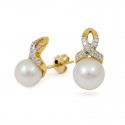 750 Gold Earrings with Akoya Sea Pearls and Diamonds