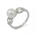 Ring in gold 750 with natural pearls and diamonds