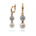 Earrings from 14 karat gold with natural pearls