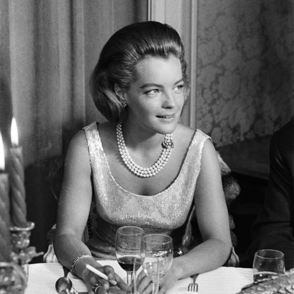 Famous pearl lovers. Rommy Schneider.