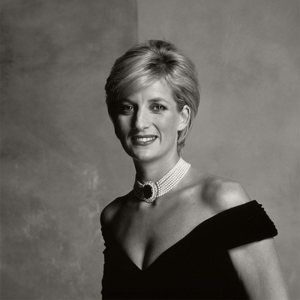 Famous pearl lovers. Princess Diana.